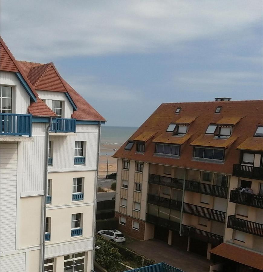 Appartement à 50 m de la plage avec WIFI et Netflix Villers-sur-Mer Extérieur photo